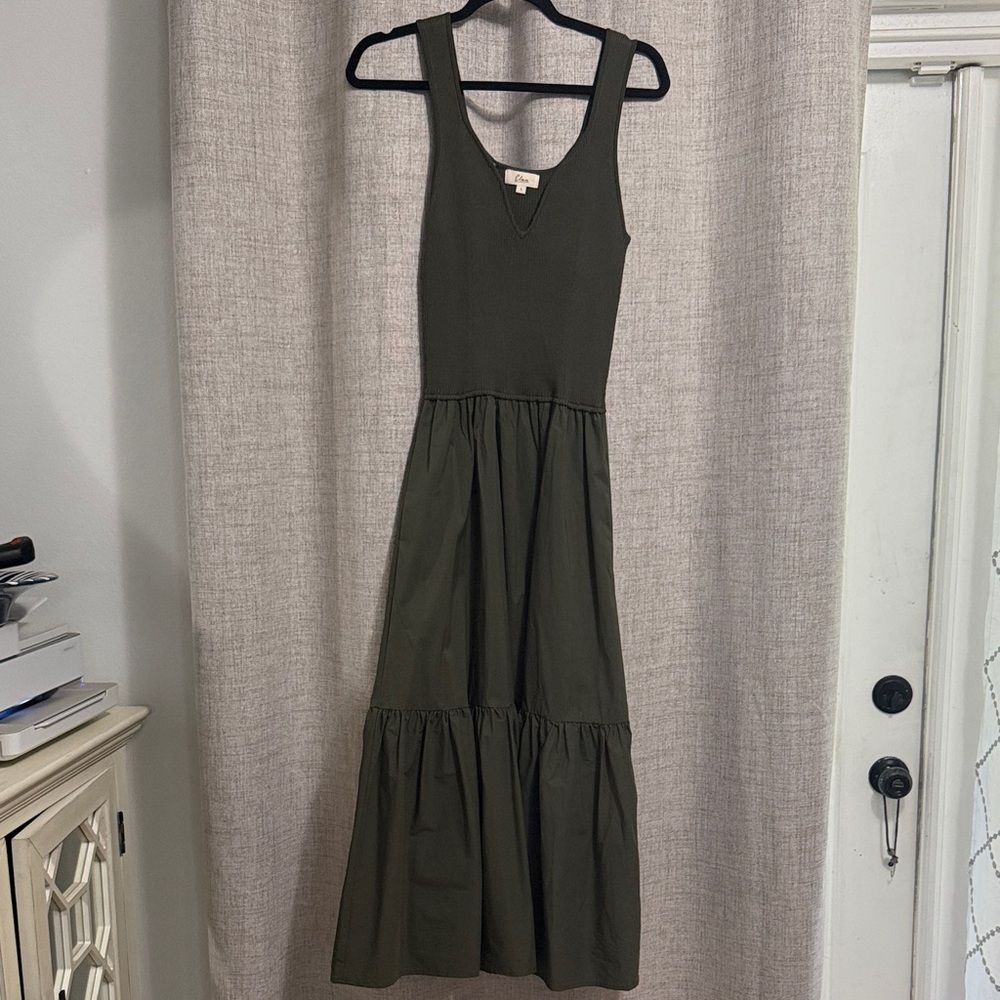 Elan Olive Green Sleeveless Maxi Dress